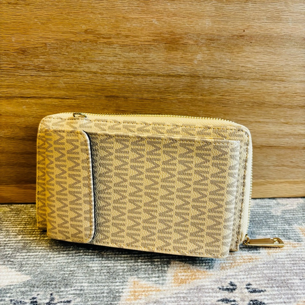 Milan Women’s Wallet/Purse NWT